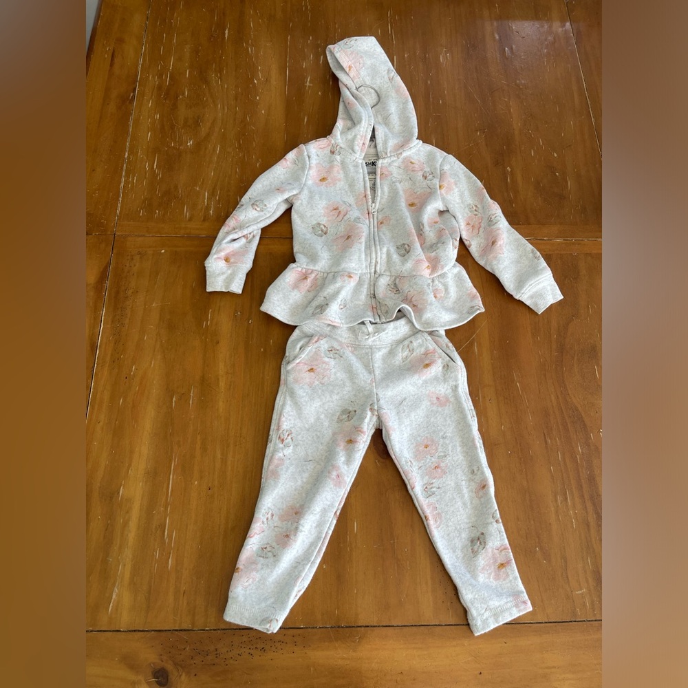 2T OshKosh Outfit